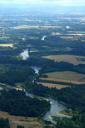 0333257_2008_willamette_river_8400a