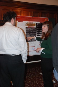 IGERT trainee discussing her research
