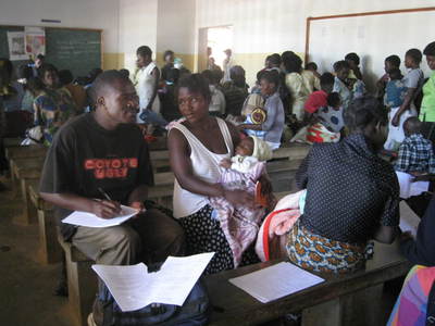Malawi: Recruitment and information gathering at a local clinic.