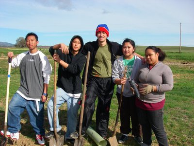 Students and mentors partner to restore habitats