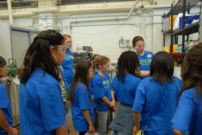 STEM Girls Test Out the CREATE-IGERT Stir Plate